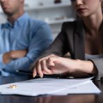 Divorțul la orizont: 2 semne invizibile care arată că o căsnicie se destramă au fost numite Divorțul la orizont: 2 semne invizibile care arată că o