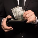 Expertul numește obiceiurile financiare care vă vor consolida relația