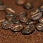 De ce să strângeți zațul de cafea după micul dejun: o armă secretă pentru casă și grădină de-ce-sa-strangeti-zatul-de-cafea-dupa-micul-dejun.jpg