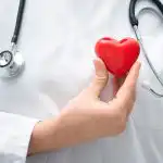 Un pic mai mult somn, mers pe jos și legume: oamenii de știință au dezvăluit cum să vă reduceți riscul de atac de cord Un pic mai mult somn, mers pe jos și legume: