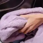 Un singur produs poate face prosoapele rigide moi și proaspete